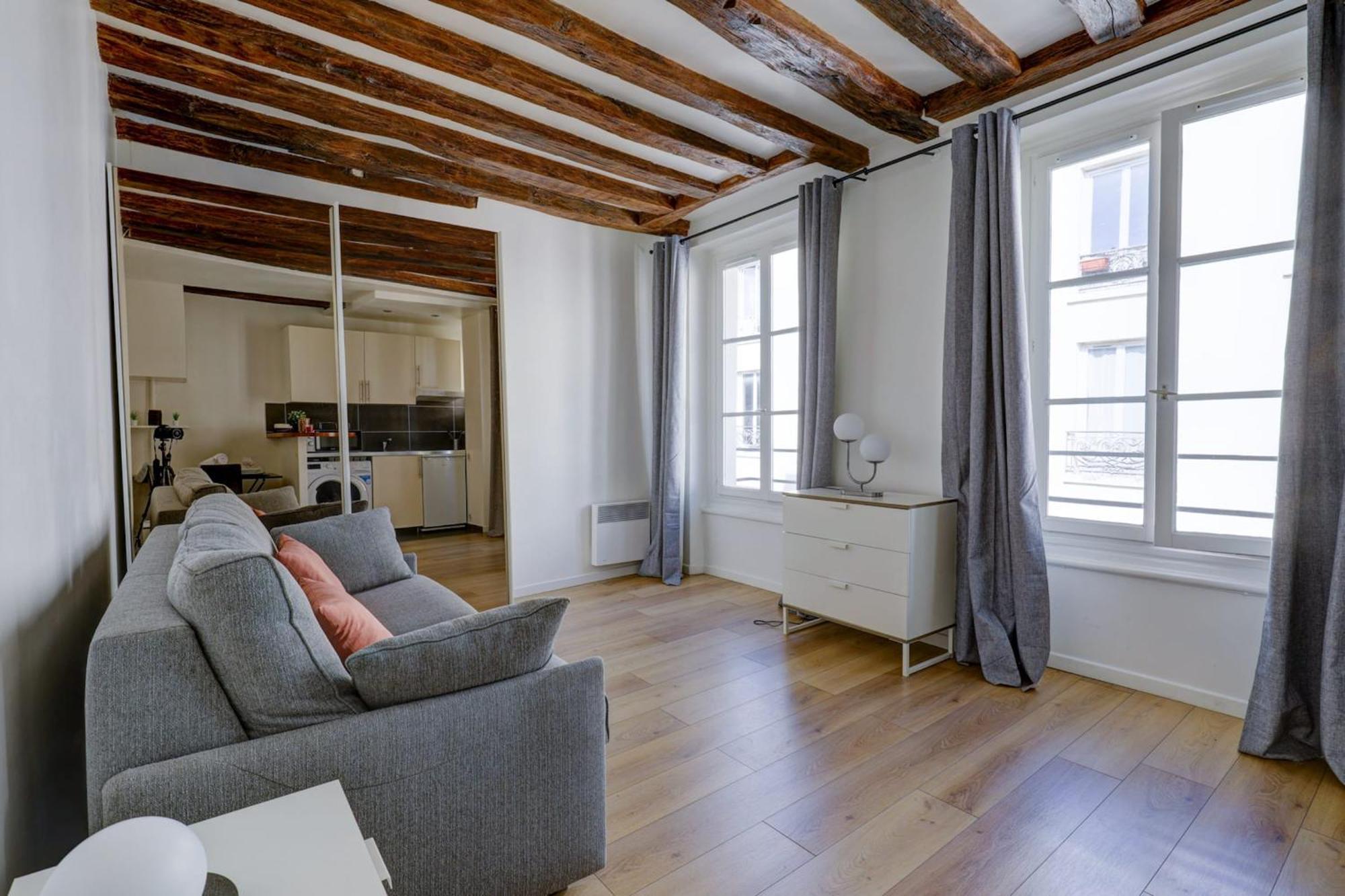 Bnbnova - Le Marais Republique Appartement